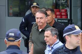 Laudo da PF diz que Bolsonaro tem condições de permanecer na Papudinha
