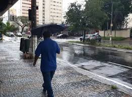 Sexta-feira será de chuva com trovoadas e queda nas temperaturas