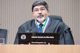 Desembargador relembra afastamento: "Melhor resposta foi vencer"