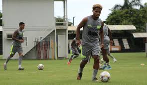Brusque anuncia a contratação de atacante ex-Vasco