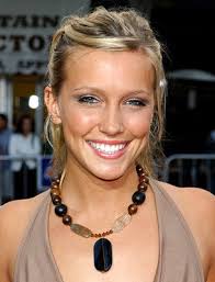 Lisa Collins - Katie_Cassidy