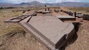 Resultado de imagen de fotos e imagenes de tiahuanaco