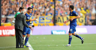 Boca: Riquelme, Paredes y un Gesto que Marcó una Era. ¿Qué Pasó? - Imagen ilustrativa del artículo