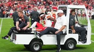Patrick Mahomes shares an emotional message for an injured teammate — Yahoo Sports