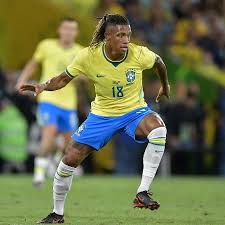 Danilo Santos vai do pavor com Tite a possível titular nas oitavas da Copa