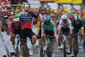Dutch rider Kooij wins stage 5 of the Tour while Traeen keeps leader's yellow jersey