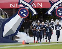 Tennessee Titans players on the field