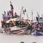 teens Maharashtra ferry capsize