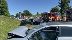 Unfall auf der A8 in Bayern: Ein Toter bei Geisterfahrer-Crash am Chiemsee