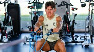 ¡Goleada Merengue! Real Madrid Aplasta al Levante ¡Mirá los Goles! - Imagen principal del artículo