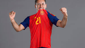 Oyarzabal pone cerco a Butragueño, Morientes y Hierro