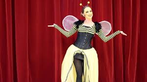 BizBizouille, l’abeille qui éveille les consciences écologiques des plus jeunes à Barbentane