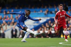 Chelsea Beat Liverpool: Caicedo Shines, Estevao Seals Victory! - Imagen principal del artículo