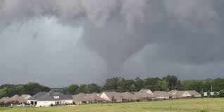 Tornado warning in Tallahassee alerts residents to severe weather