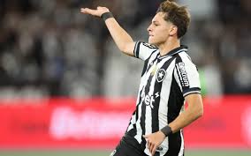 Após a saída de Savarino, Montoro assume a camisa 10 do Botafogo; Danilo fica com a 8