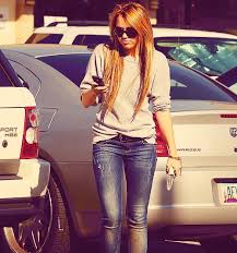 Résultat de recherche d'images pour "fashion girl facebook 2012"