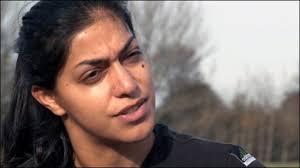 Navdeep Dhaliwal wants to represent Scotland and win medals in her sport, but her path has not been easy - or orthodox as John Beattie reports. - _46747329_navdeep_dhaliwal_512