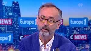 Peines minimales : «Il ne faut pas changer la loi, il faut juste construire des places de prison», affirme Robert Ménard