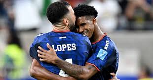 Which teams are in the World Cup round of 32, and what’s the schedule?