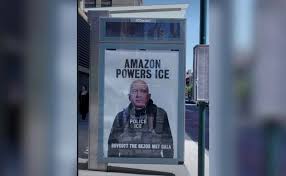 Protestas de trabajadores contra el multimillonario Bezos opacan Gala del Met