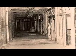 Résultat de recherche d'images pour "sanatorium haunted houses l in usa"