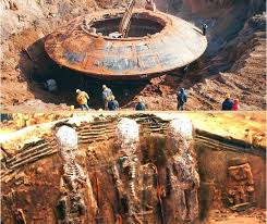 This video from Babylon Iraq, where a coffin was found in which a body was found of unknown enтιтy in STASIS state!! What could be it?? Is this enтιтy from old civilization