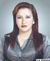 La Cara de la TV de esta semana, es la carismática Edith Roxana Chambi Carreño, quien nació el 15 de septiembre de 1980 en la ciudad de Oruro. - 115247_1_04