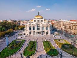 Calor de 29°C y cielo nublado en la Ciudad de México