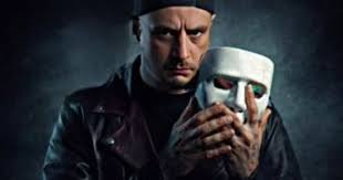 أحمد الفيشاوي يروج لفيلم سفاح التجمع ويطرح بوستر العمل