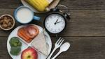  Eating on time can help Weight loss?