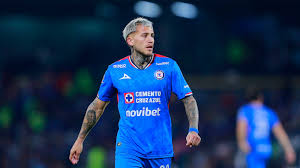 Error de Gonzalo Piovi pone en desventaja a Cruz Azul ante Flamengo en la Copa Intercontinental