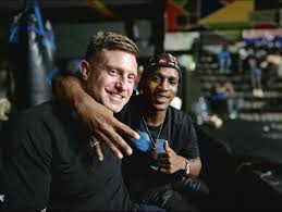 BoxingScene.com - News update