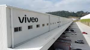 VVEO3 sobe 7,0% e Ibovespa zera perdas na B3 hoje
