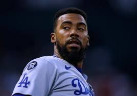 Dodgers Make Teoscar Hernandez Move After Kyle Tucker Addition