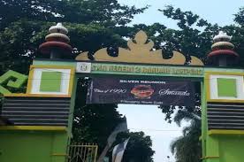 SMAN 2 Bandarlampung Diskriminatif, Siswa Gagal Jalur Prestasi Malah Geser Siswa Domisili - Warta9.com