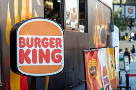 Burger King vai distribuir lanches grátis até 31/01: saiba quais as regras
