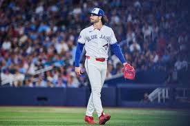 MLB in Brief: Dylan Cease to Start on Tuesday | Lourdes Gurriel Jr. to Philly?