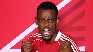 Alexander Isak Returns to Newcastle: Can He Reignite His Liverpool Career?
