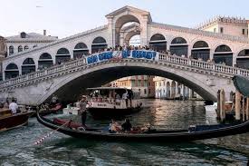 Mariage fastueux de Jeff Bezos à Venise: Polémique et splendeur - Imagen ilustrativa del artículo