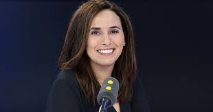 Salhia Brakhlia: Son Arrivée Explosive à 'C dans l'air' Secoue France 5!