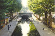 La promenade du Canal Saint Martin Paris, Le quai Valmy et le