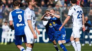 Fünfmal Rot und sechs Tore: Oldenburg verliert hochemotionales Derby in Emden