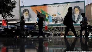 حجت کلاشی: جمهوری اسلامی روز به روز بیشتر به یک ساختار مافیایی بدل شده است