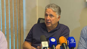 Garotinho recupera direitos de campanha após decisão liminar do TSE