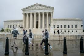 Corte Suprema de Estados Unidos limita ley clave sobre distritos electorales