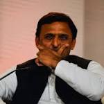 Samajwadi Party activists held throwing