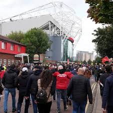 Manchester United vs Tottenham Hotspur: Premier League Clash Marks Crucial Encounter for Both Sides