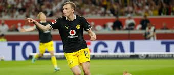 Beier schießt den BVB in Stuttgart nach 40 Monaten an die Spitze — sportschau.de