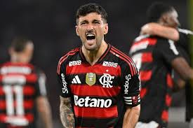 Torcida do Flamengo poderá criar a próxima camisa do clube