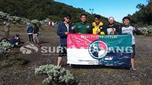 Hasil gambar untuk pecinta alam indonesia